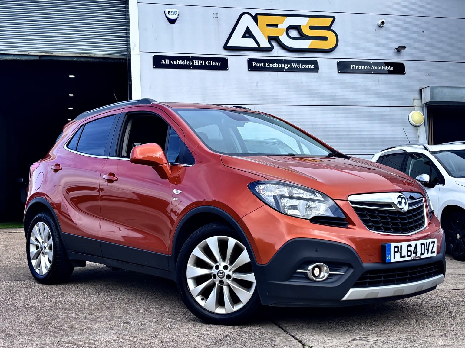 Vauxhall Mokka - image 1 of 40