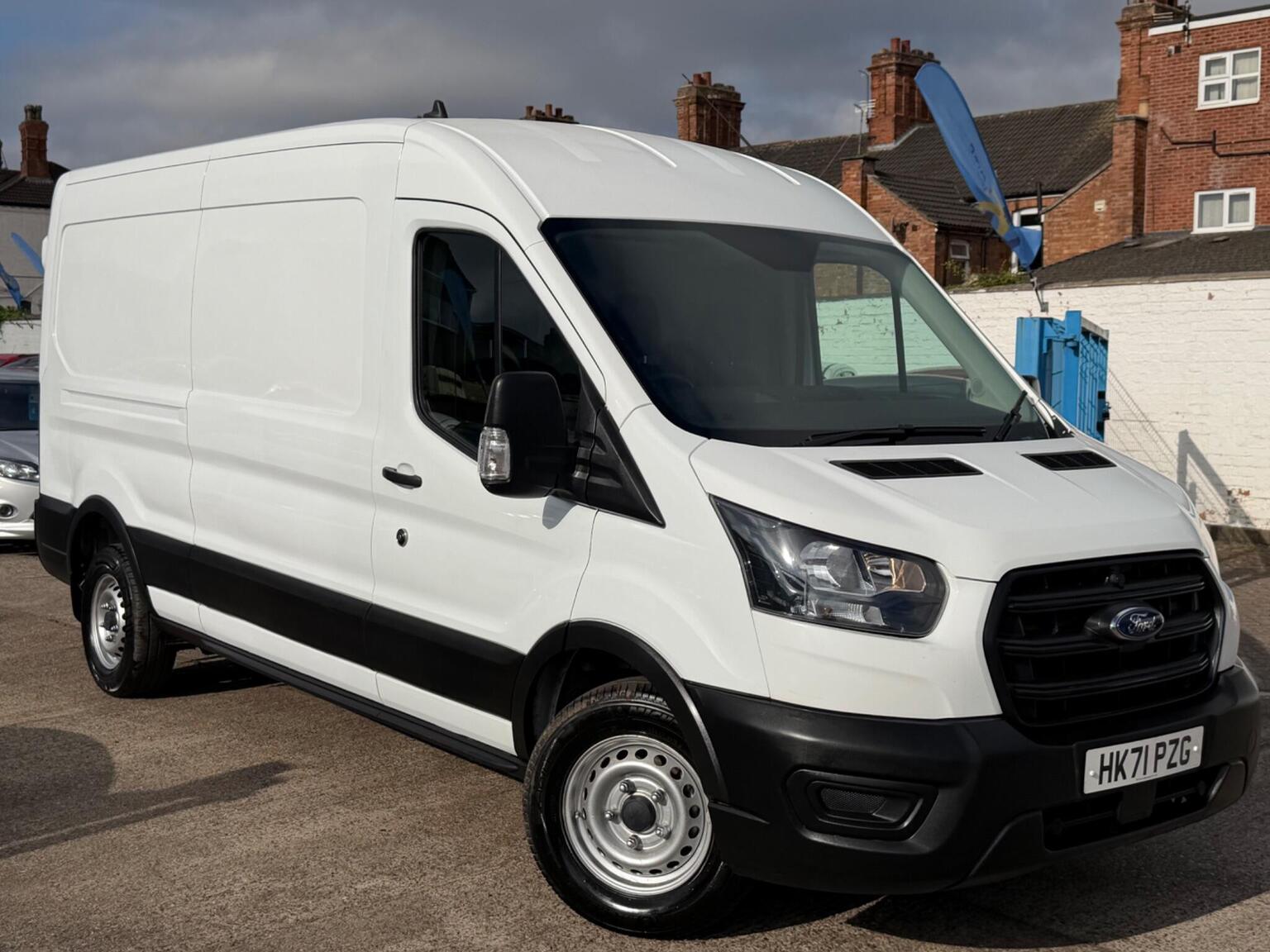 Ford Transit - image 1 of 82
