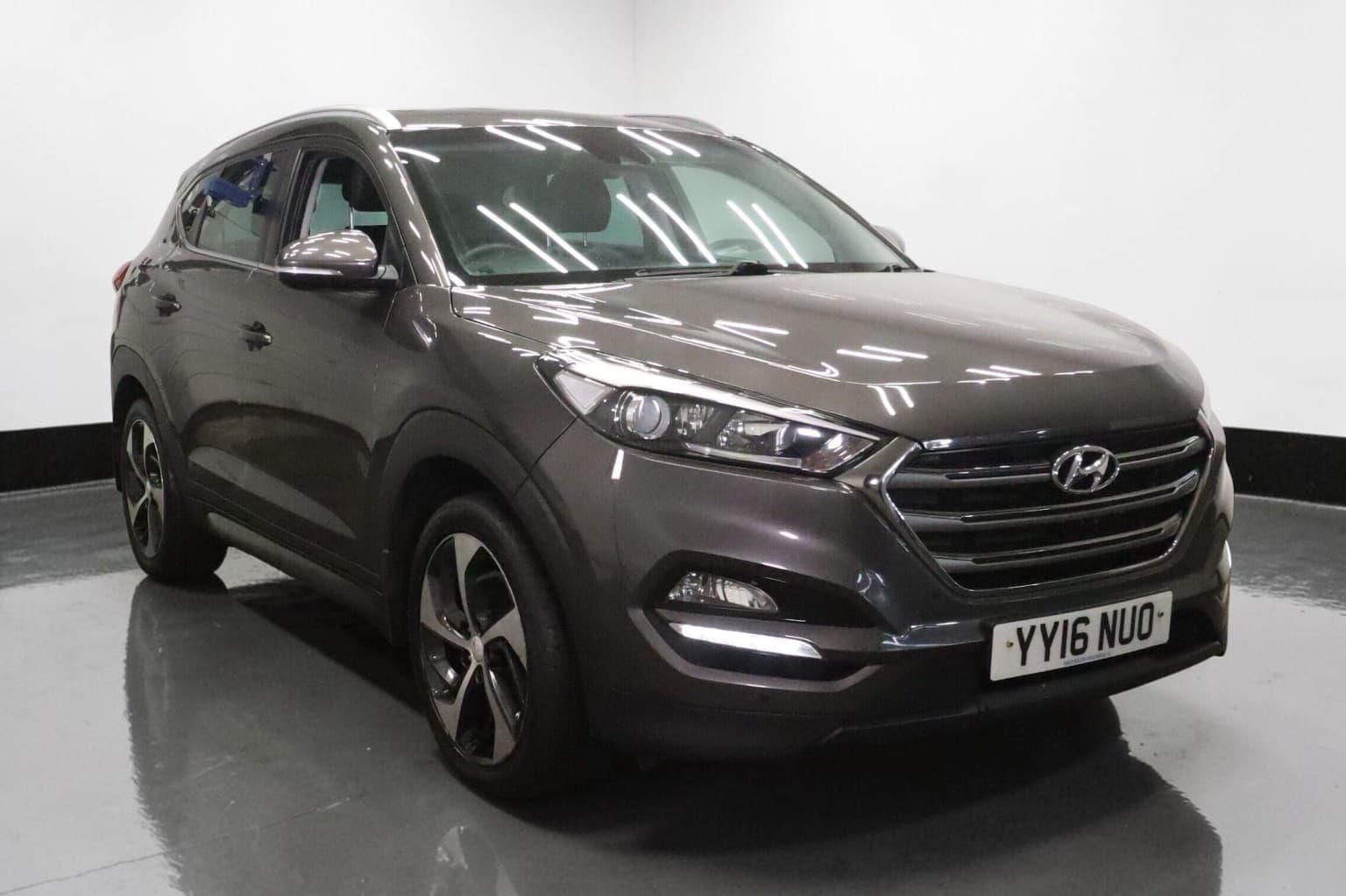 Hyundai Tucson - image 1 of 13
