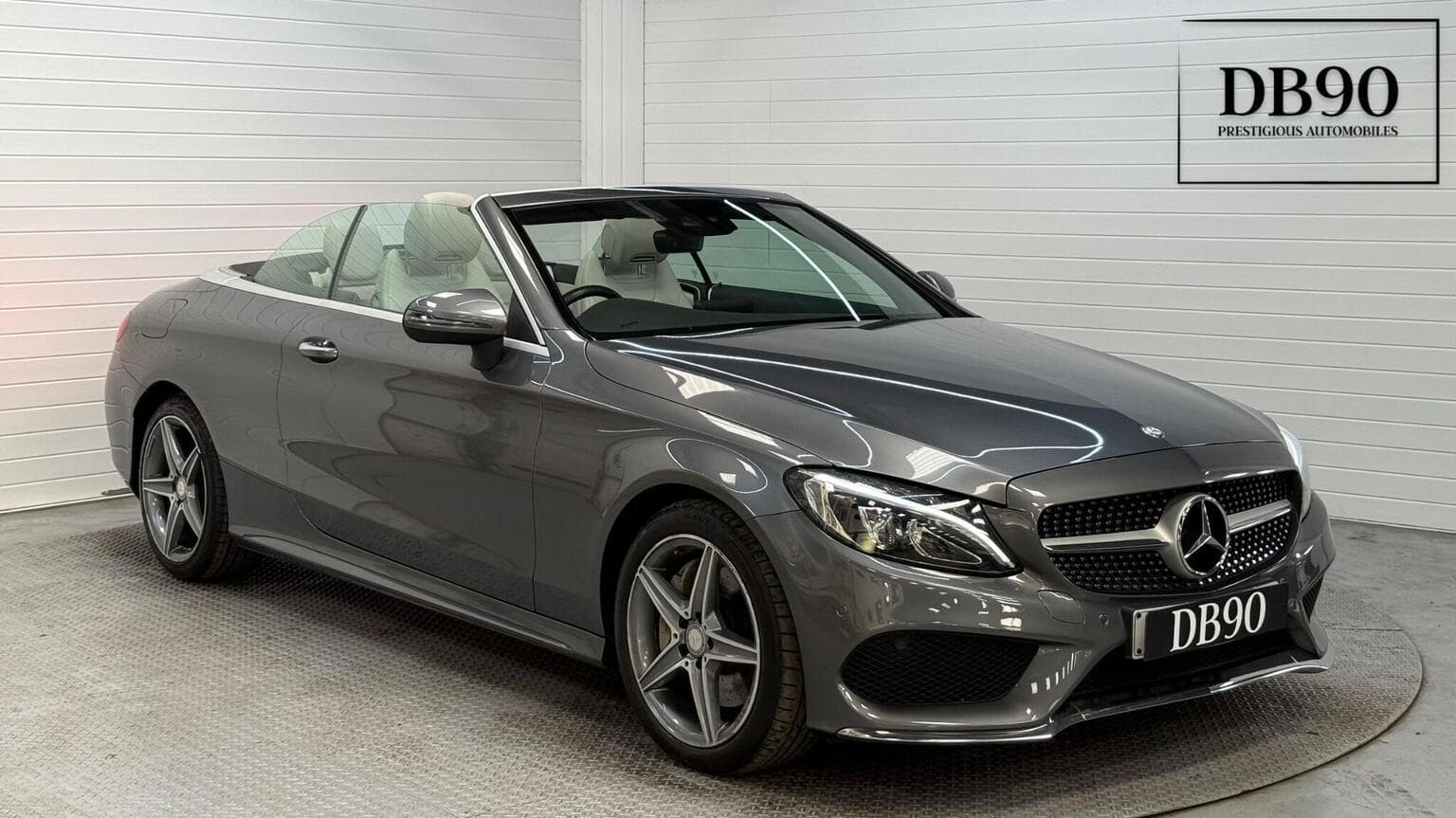 Mercedes-Benz C Class - image 1 of 63