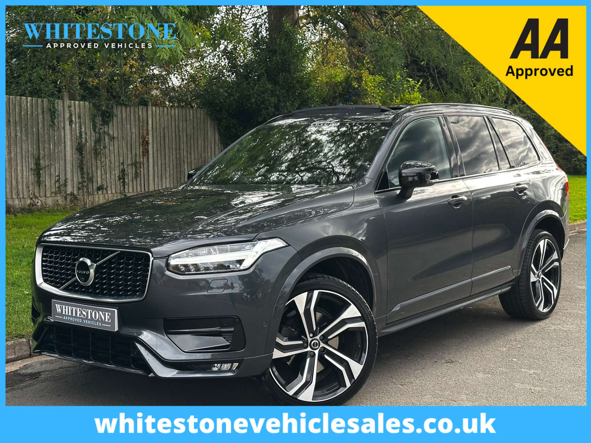2020 Volvo XC90 2.0 XC90 R-Design Pro B5 AWD Auto 4WD in grey — photo 1 of 44
