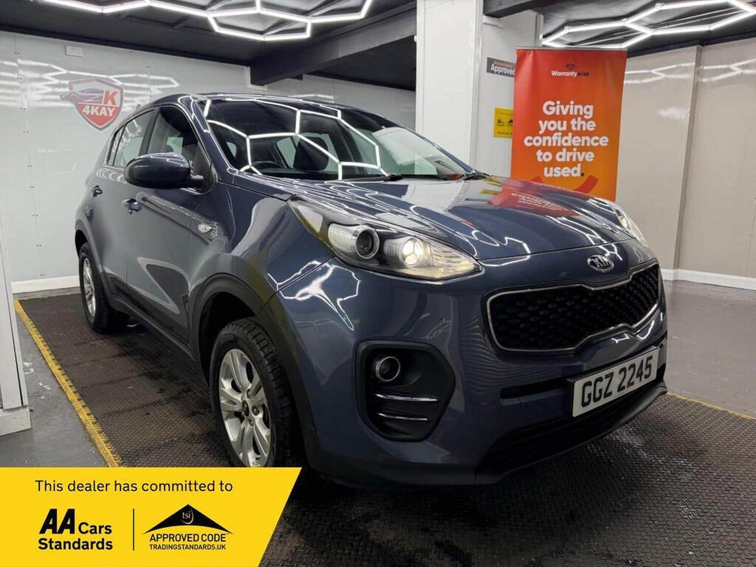Kia Sportage - image 1 of 80