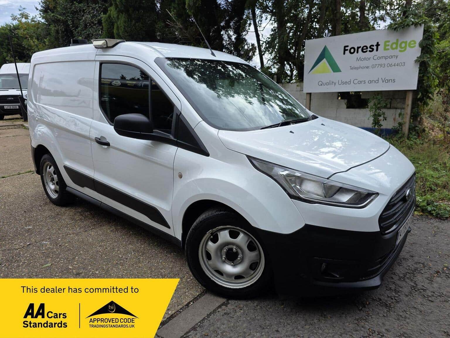 Ford Transit Connect - image 1 of 49