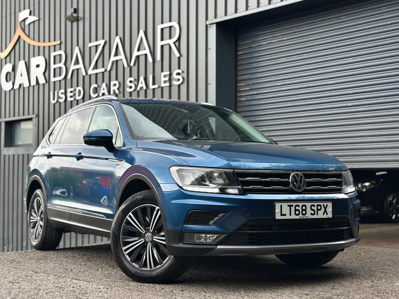 Volkswagen Tiguan Allspace - image 1 of 6