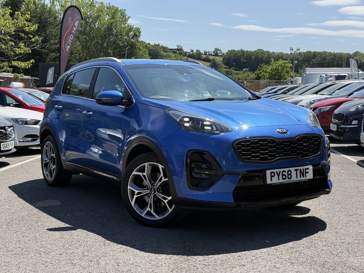 Kia Sportage - image 1 of 56