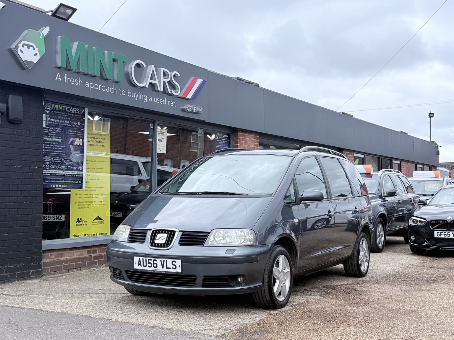 SEAT Alhambra - image 1 of 48
