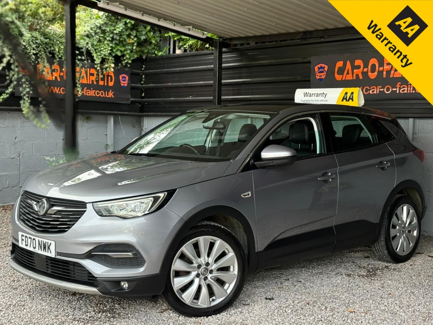 Vauxhall Grandland X - image 1 of 6
