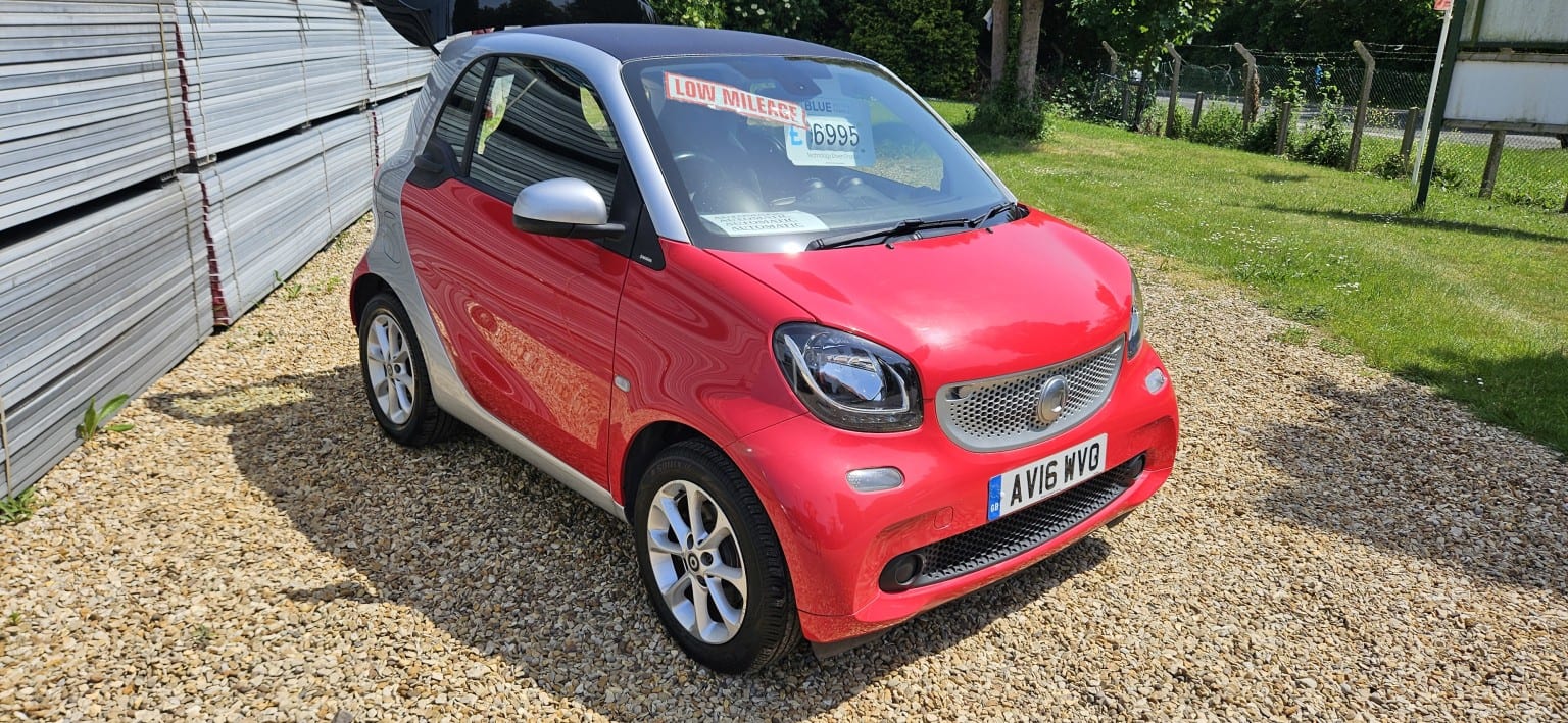 Smart Fortwo - image 1 of 12