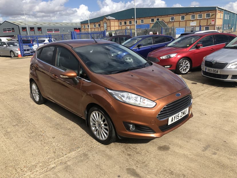 2015 FORD FIESTA