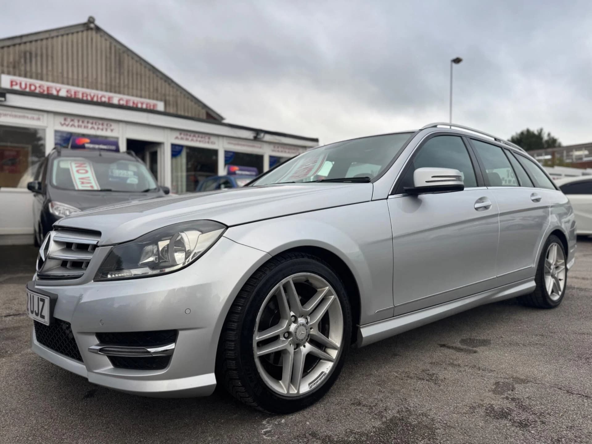 Mercedes-Benz C Class - image 1 of 6