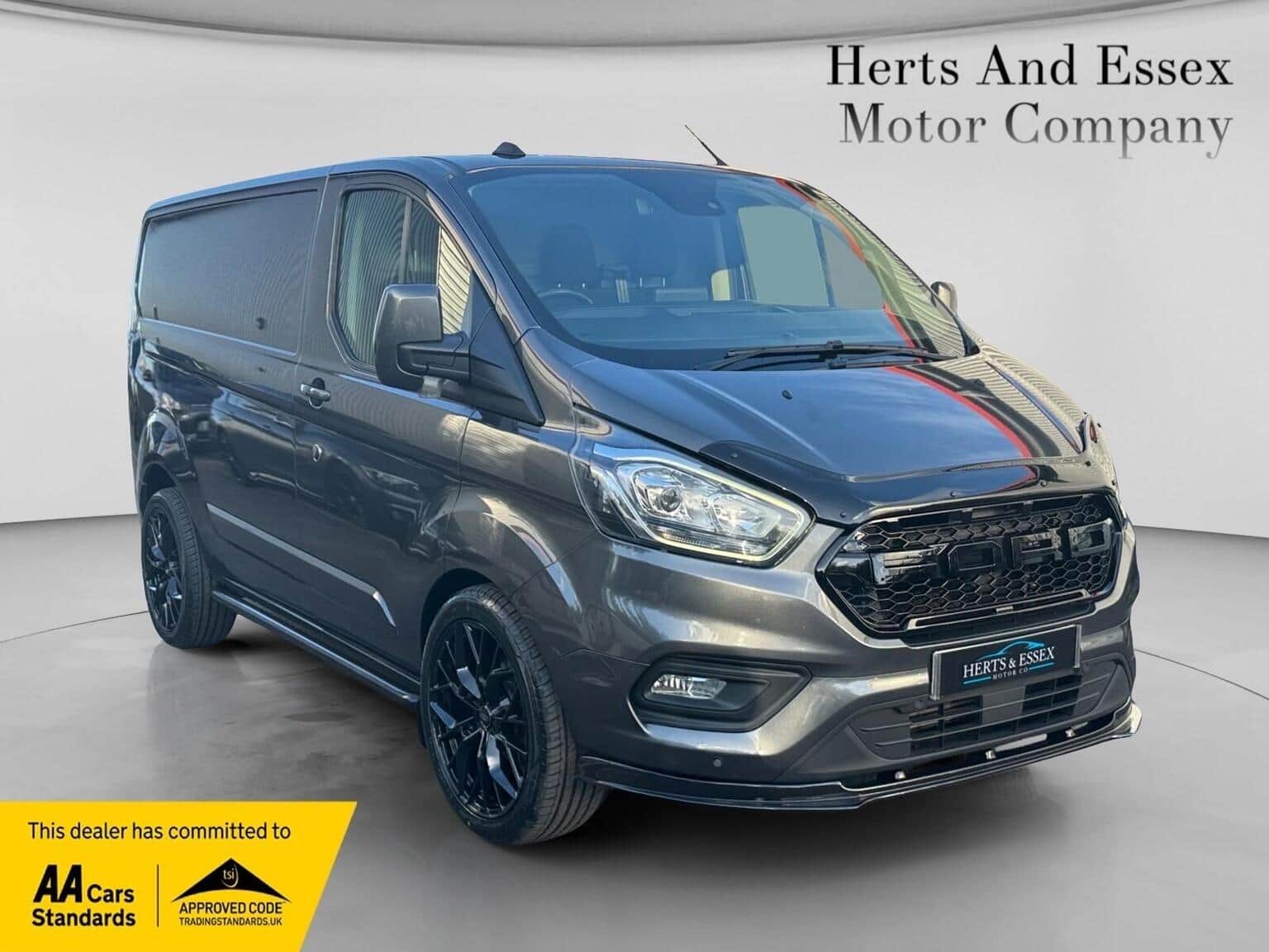 Ford Transit Custom - image 1 of 36