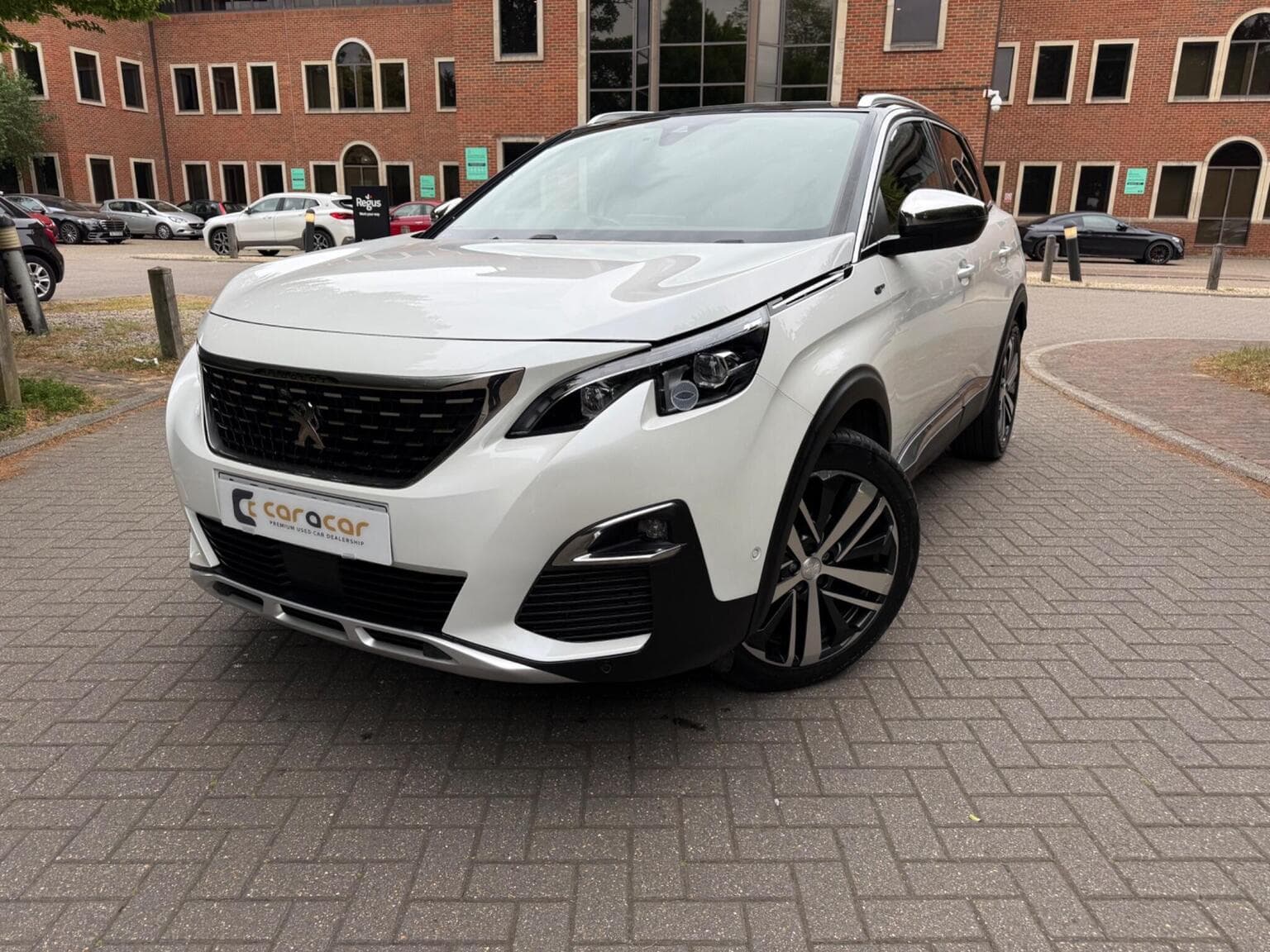 Peugeot 3008 - image 1 of 68