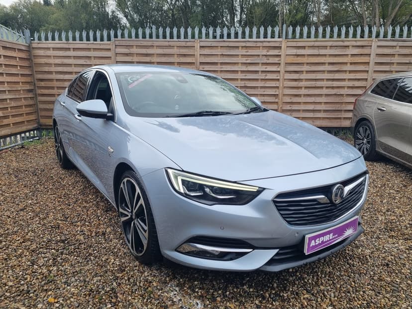 2017 VAUXHALL INSIGNIA