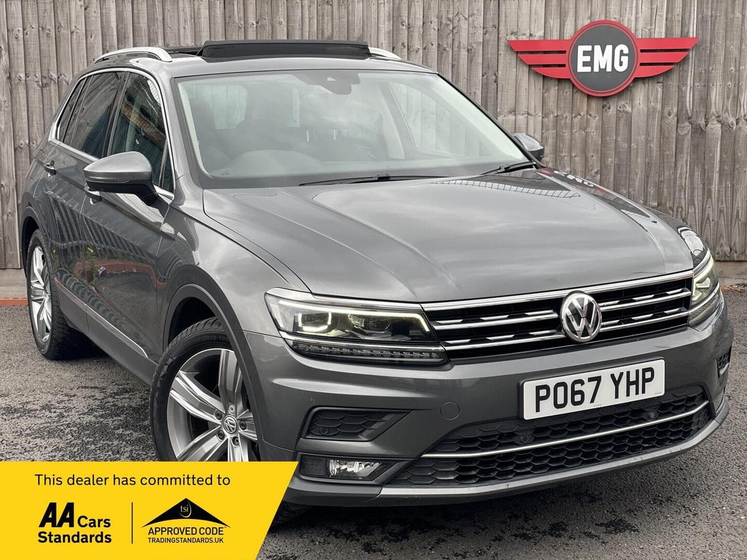 Volkswagen Tiguan - image 1 of 85