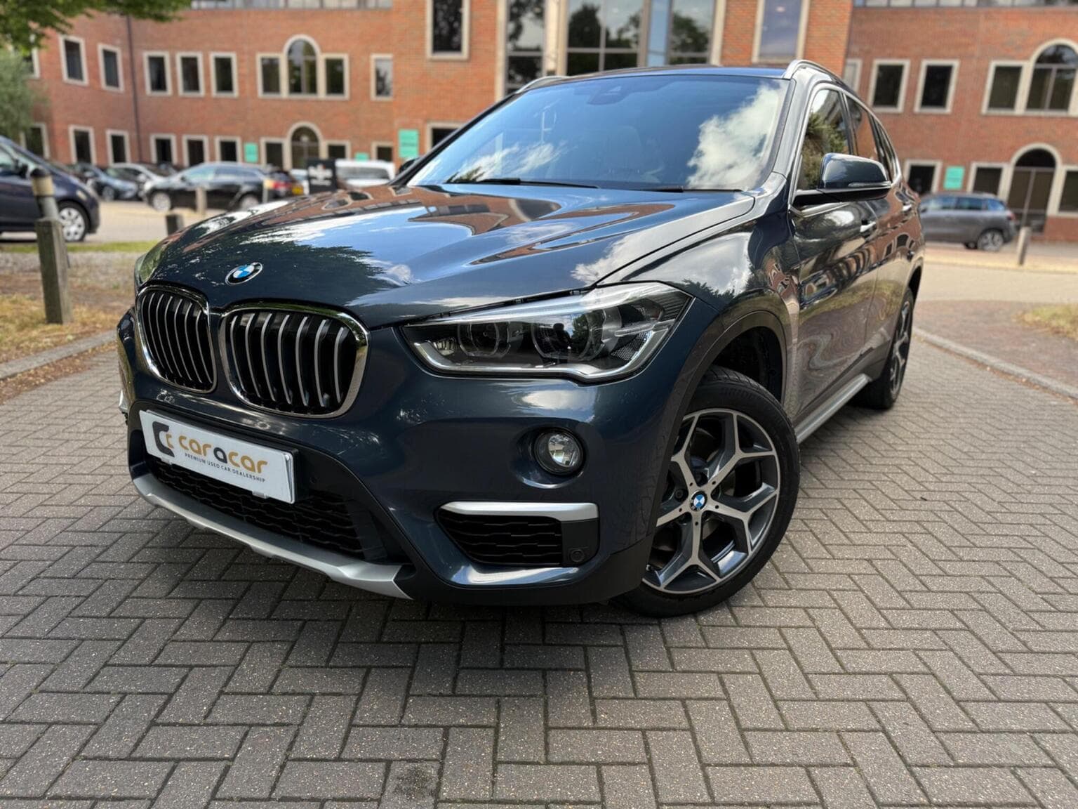 BMW X1 - image 1 of 74