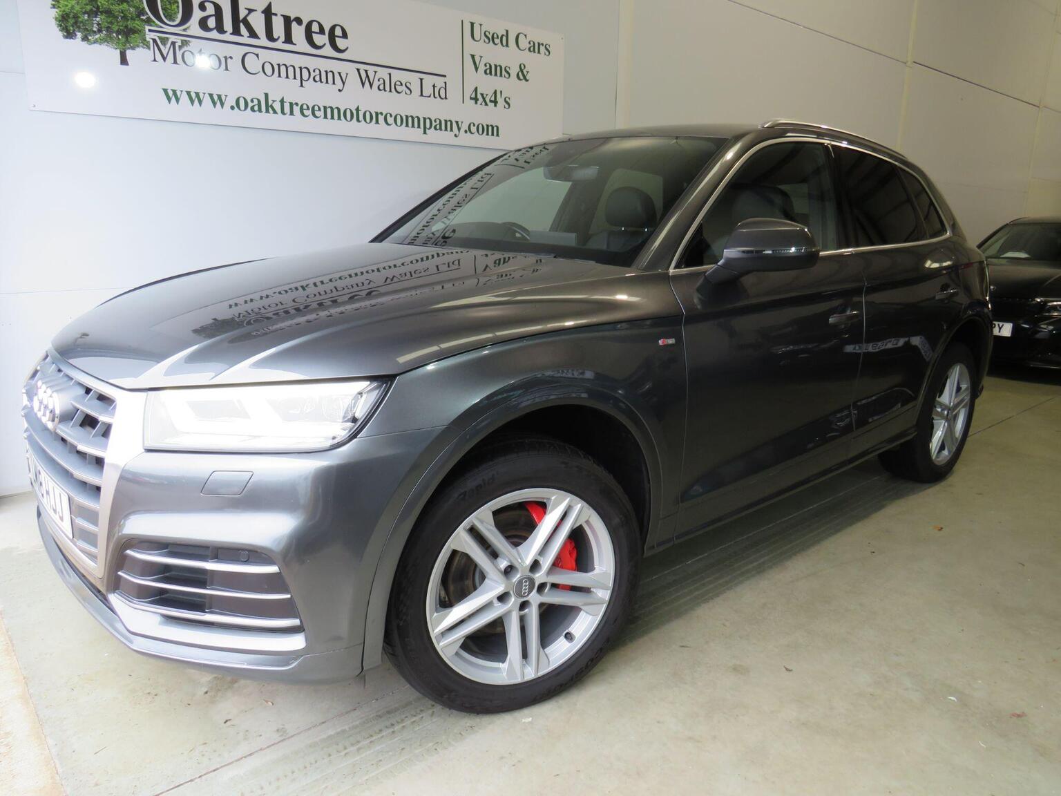 Audi Q5 - image 1 of 41