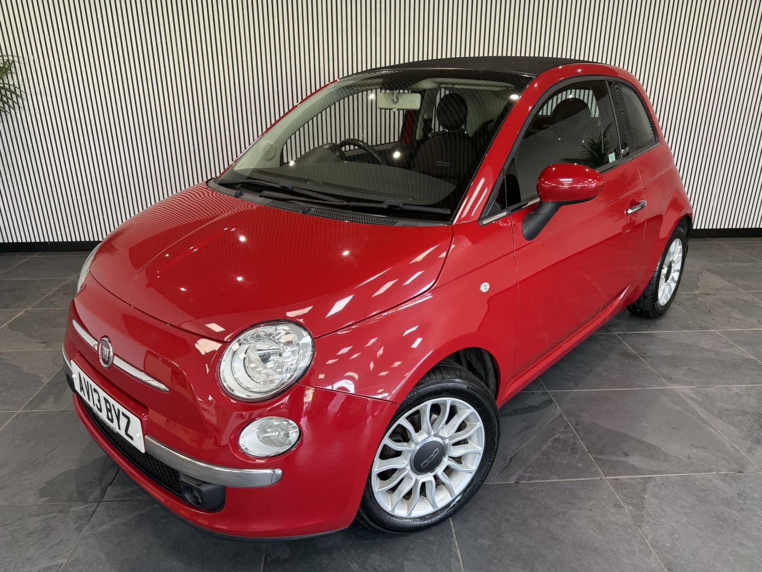 Fiat 500C - image 1 of 24