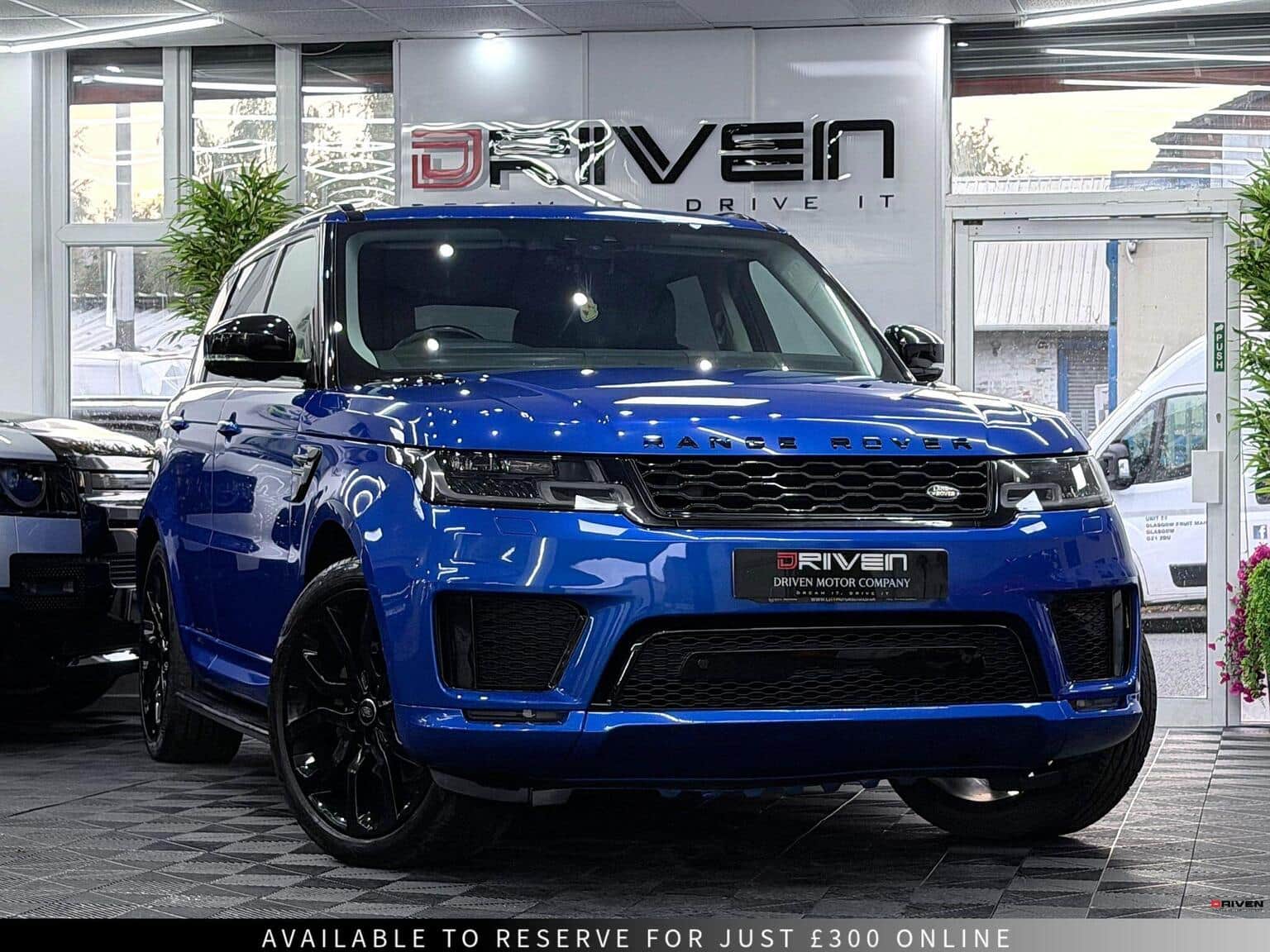 Land Rover Range Rover Sport - image 1 of 54