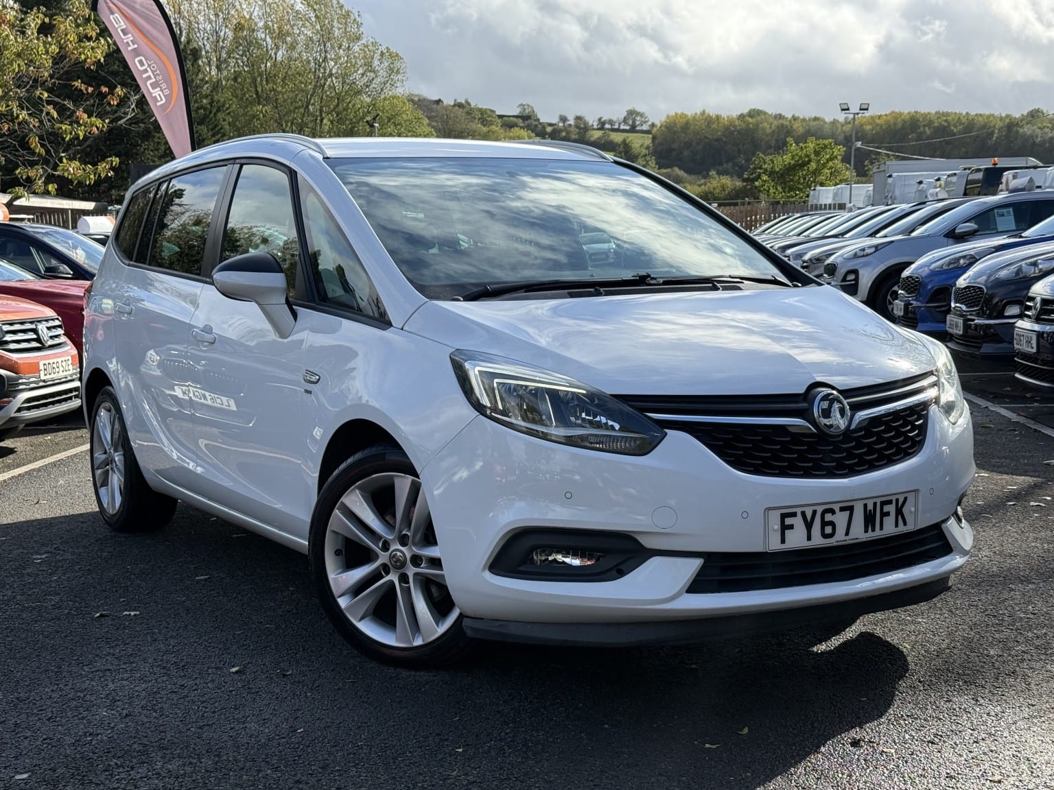 Vauxhall Zafira Tourer - image 1 of 1