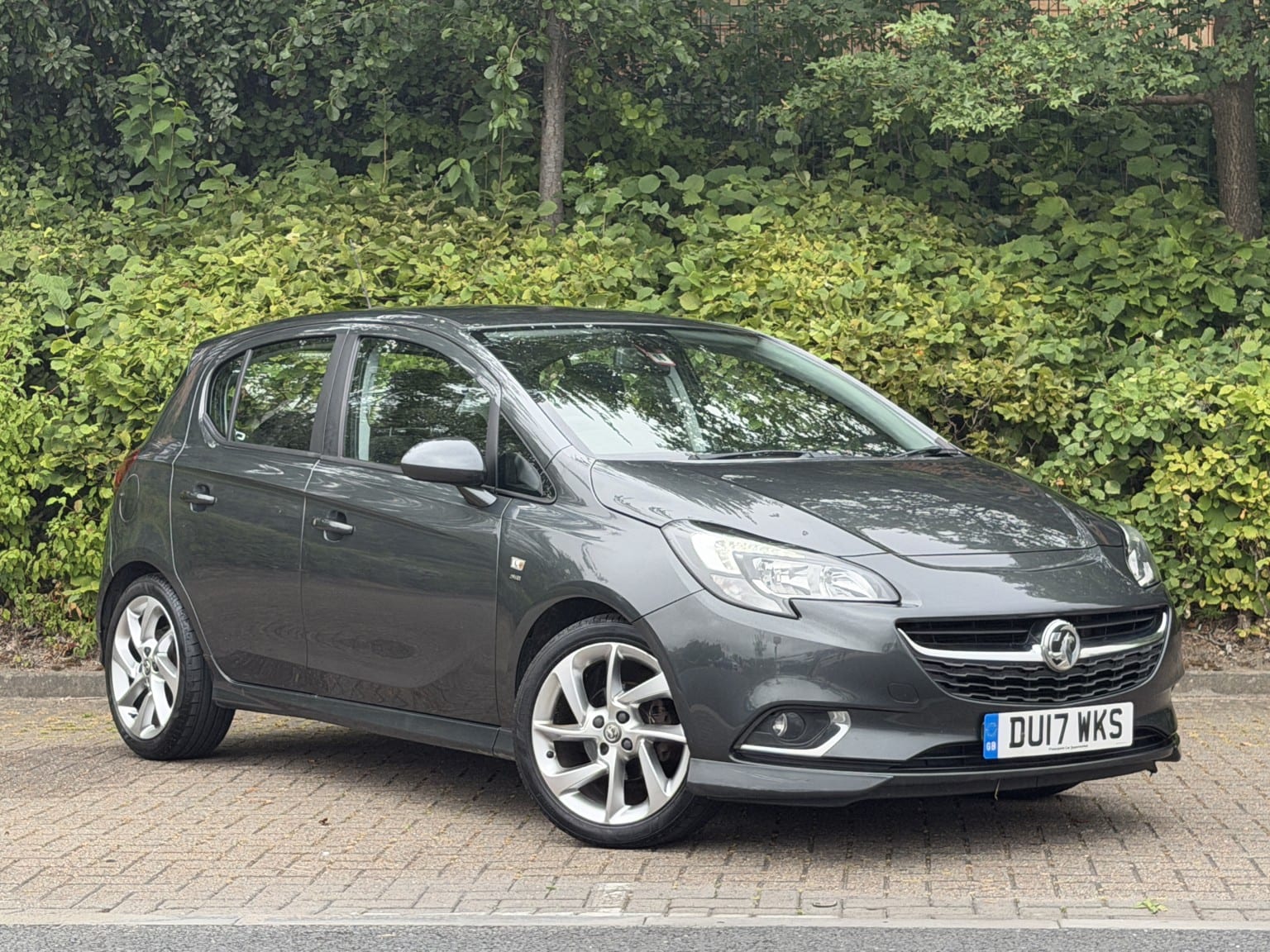 Vauxhall Corsa - image 1 of 23