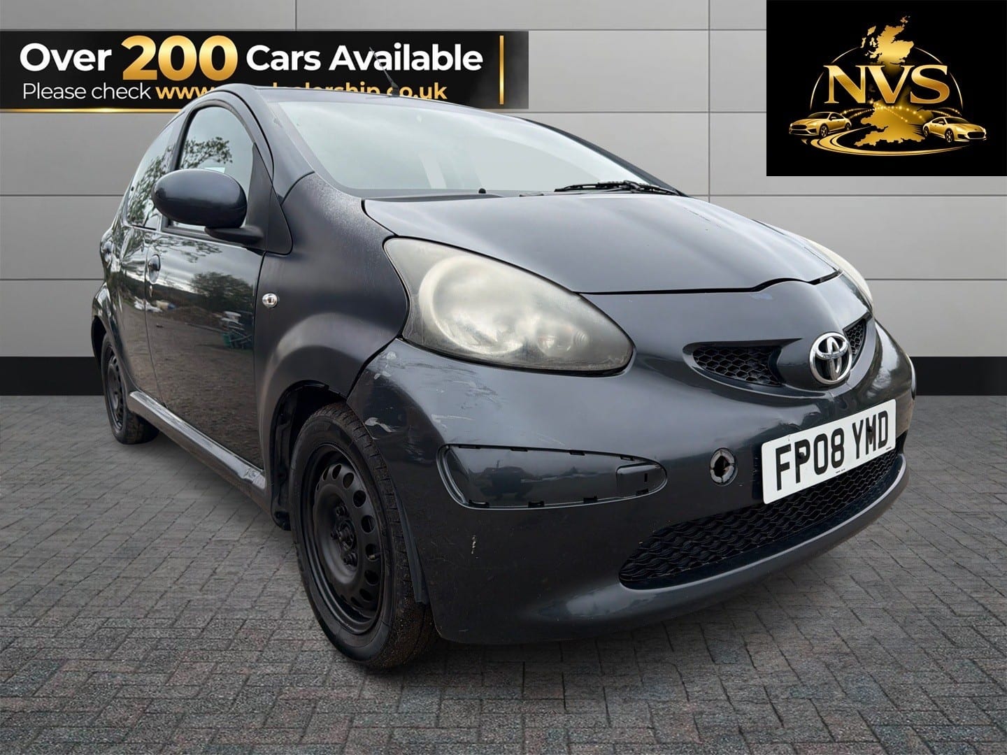 Toyota Aygo - image 1 of 13