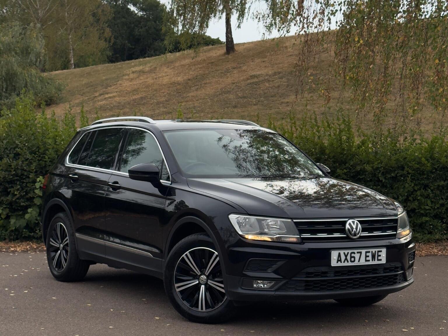 Volkswagen Tiguan - image 1 of 48