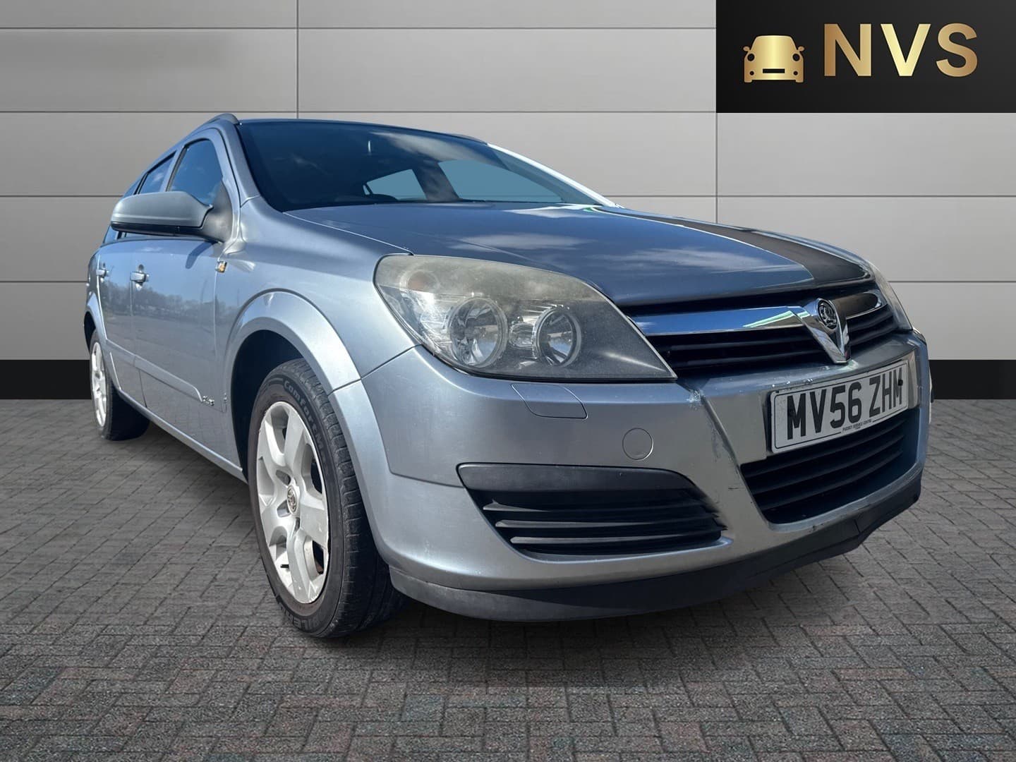 Vauxhall Astra - image 1 of 13