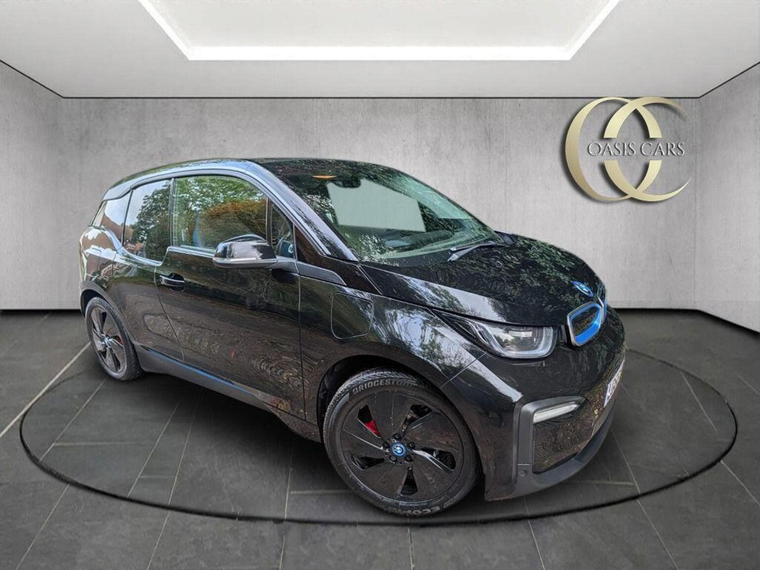 BMW i3 - image 1 of 18