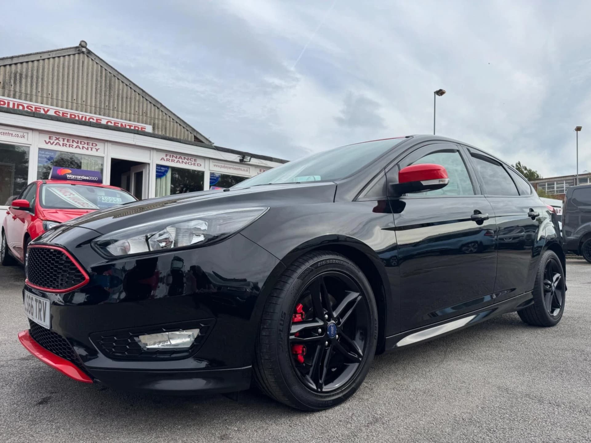 Ford Focus - image 1 of 75