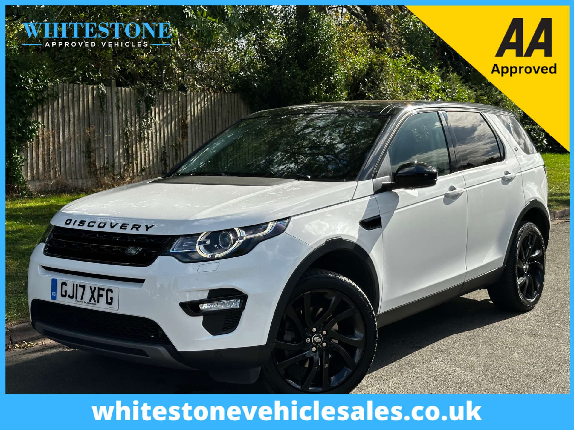 Land Rover Discovery Sport - image 1 of 41