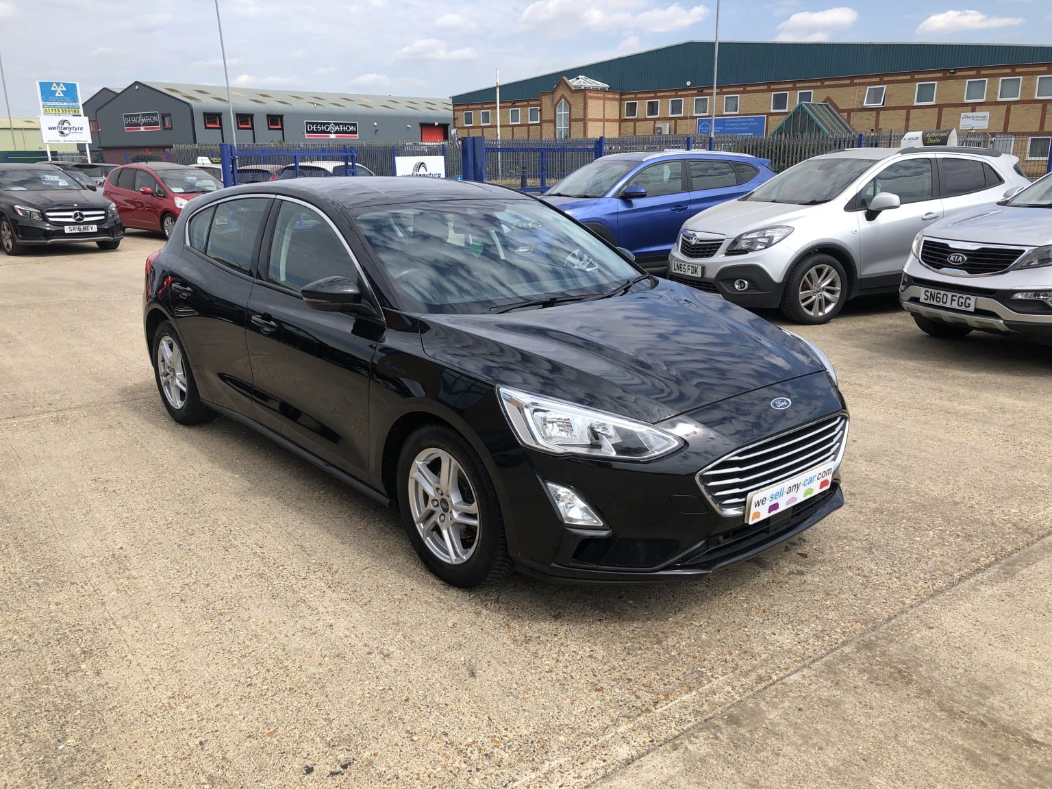 Ford Focus - image 1 of 28