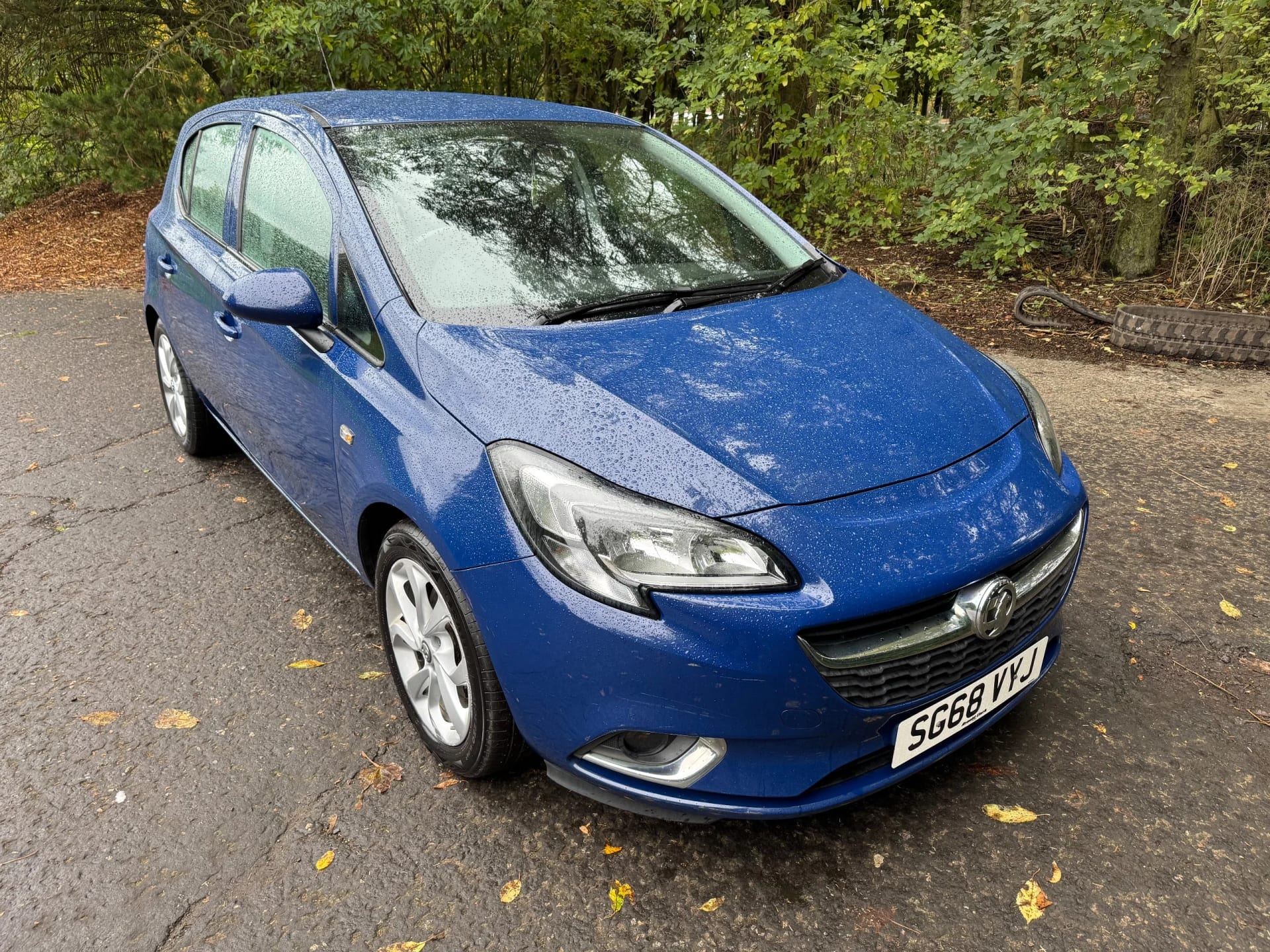 Vauxhall Corsa - image 1 of 21