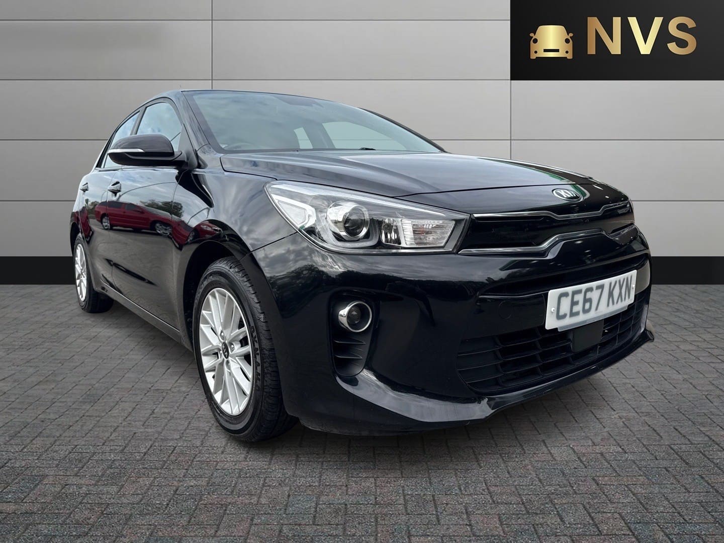 KIA RIO - image 1 of 13