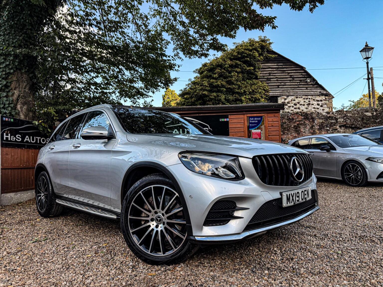 Mercedes-Benz GLC - image 1 of 39