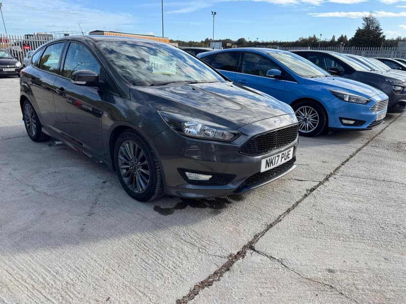 2017 FORD FOCUS
