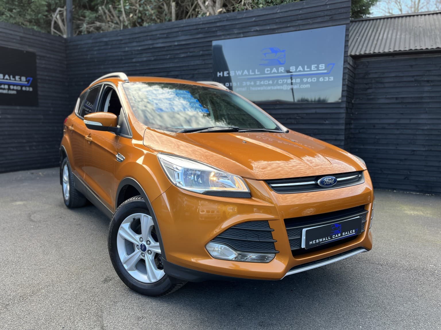 Ford Kuga - image 1 of 22