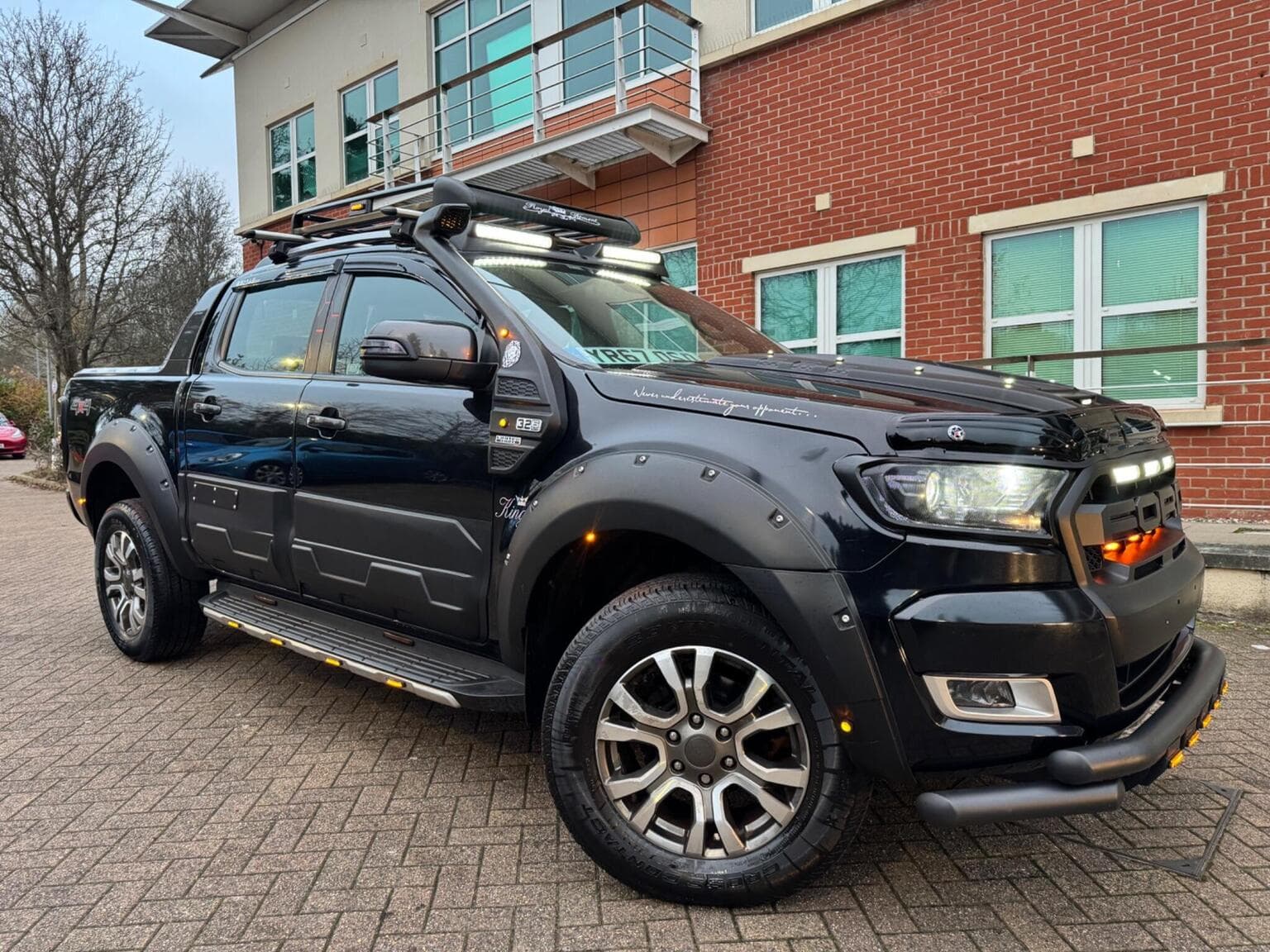 Ford Ranger - image 1 of 77