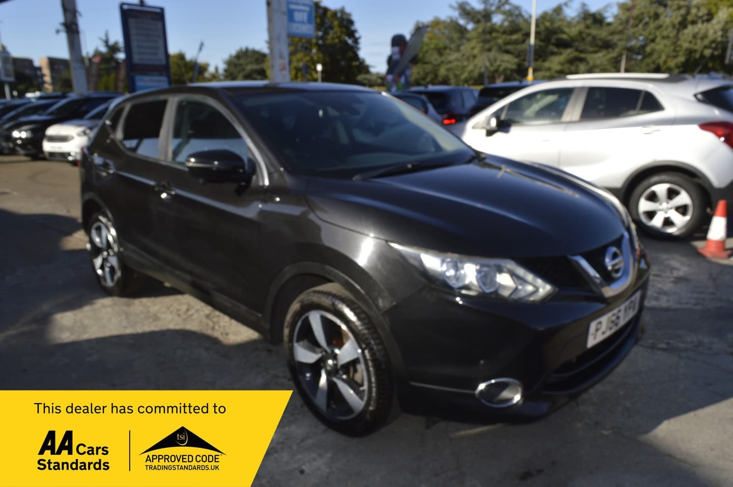 Nissan Qashqai - image 1 of 25