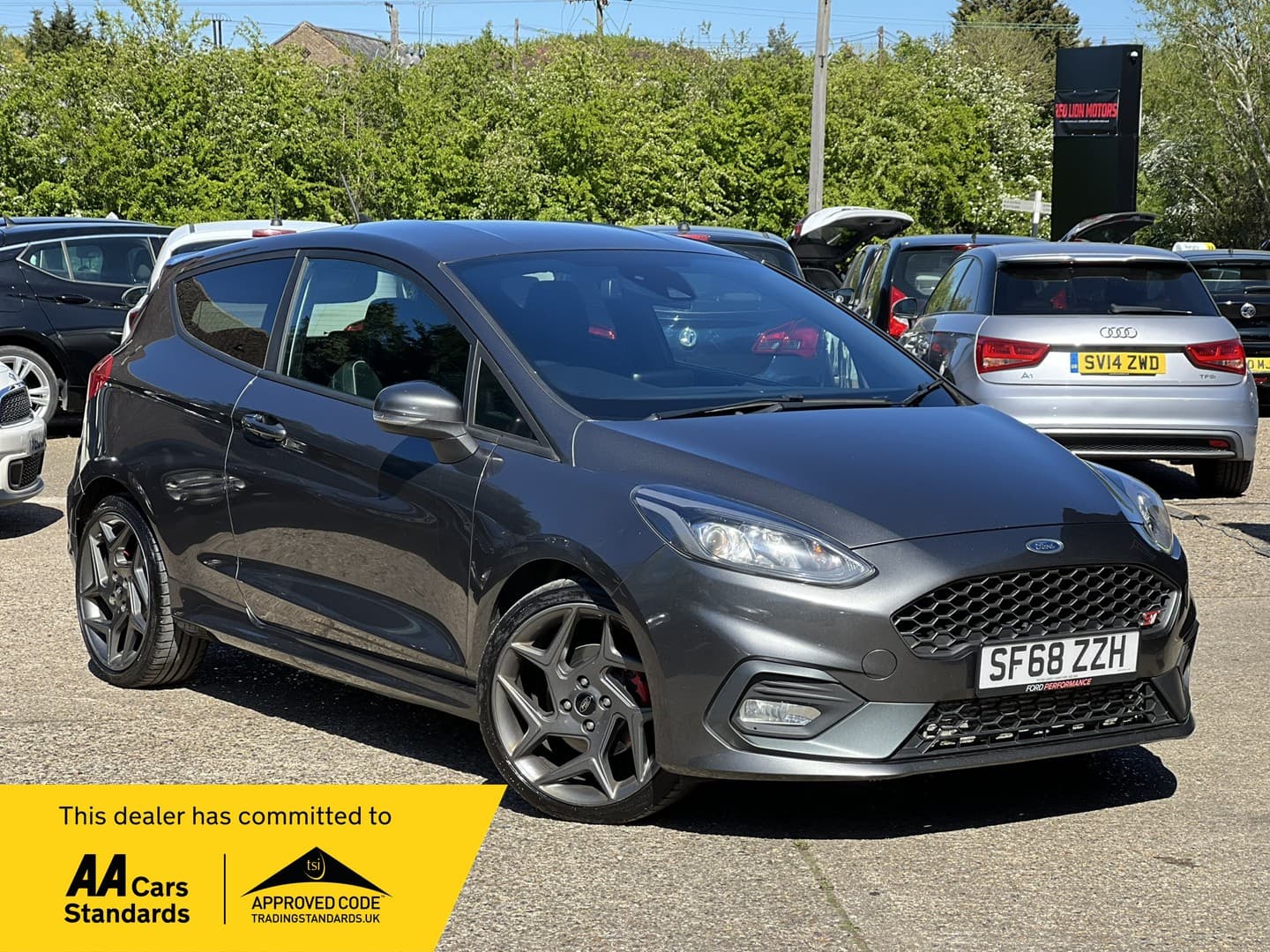 Ford Fiesta - image 1 of 58