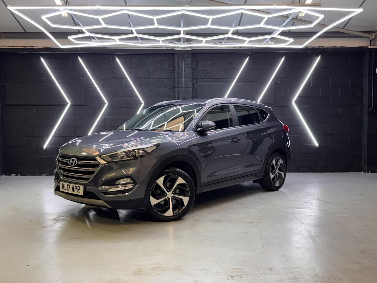 Hyundai Tucson - image 1 of 53