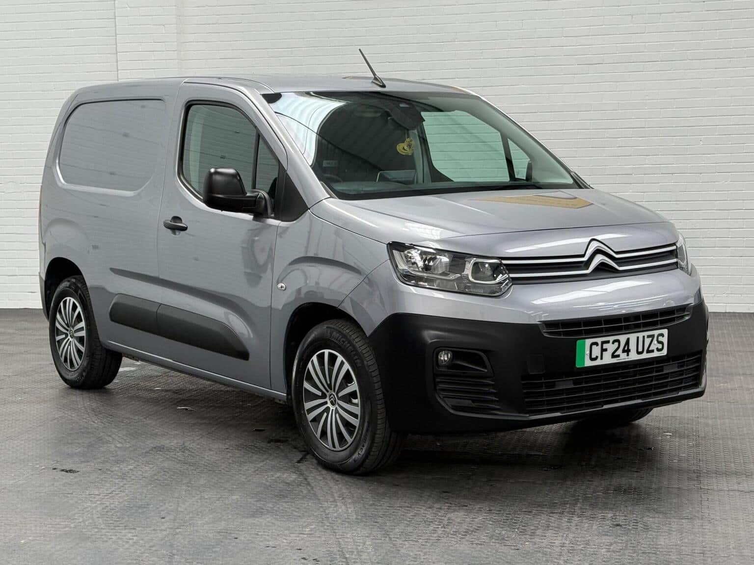 Citroen E-Berlingo - image 1 of 93