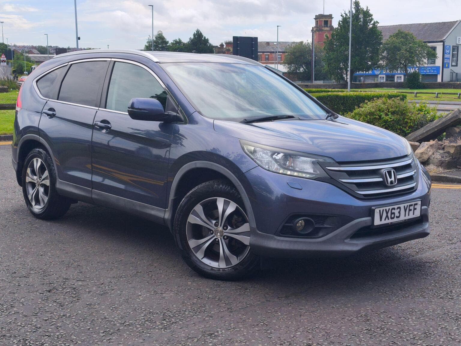 Honda CR-V - image 1 of 29