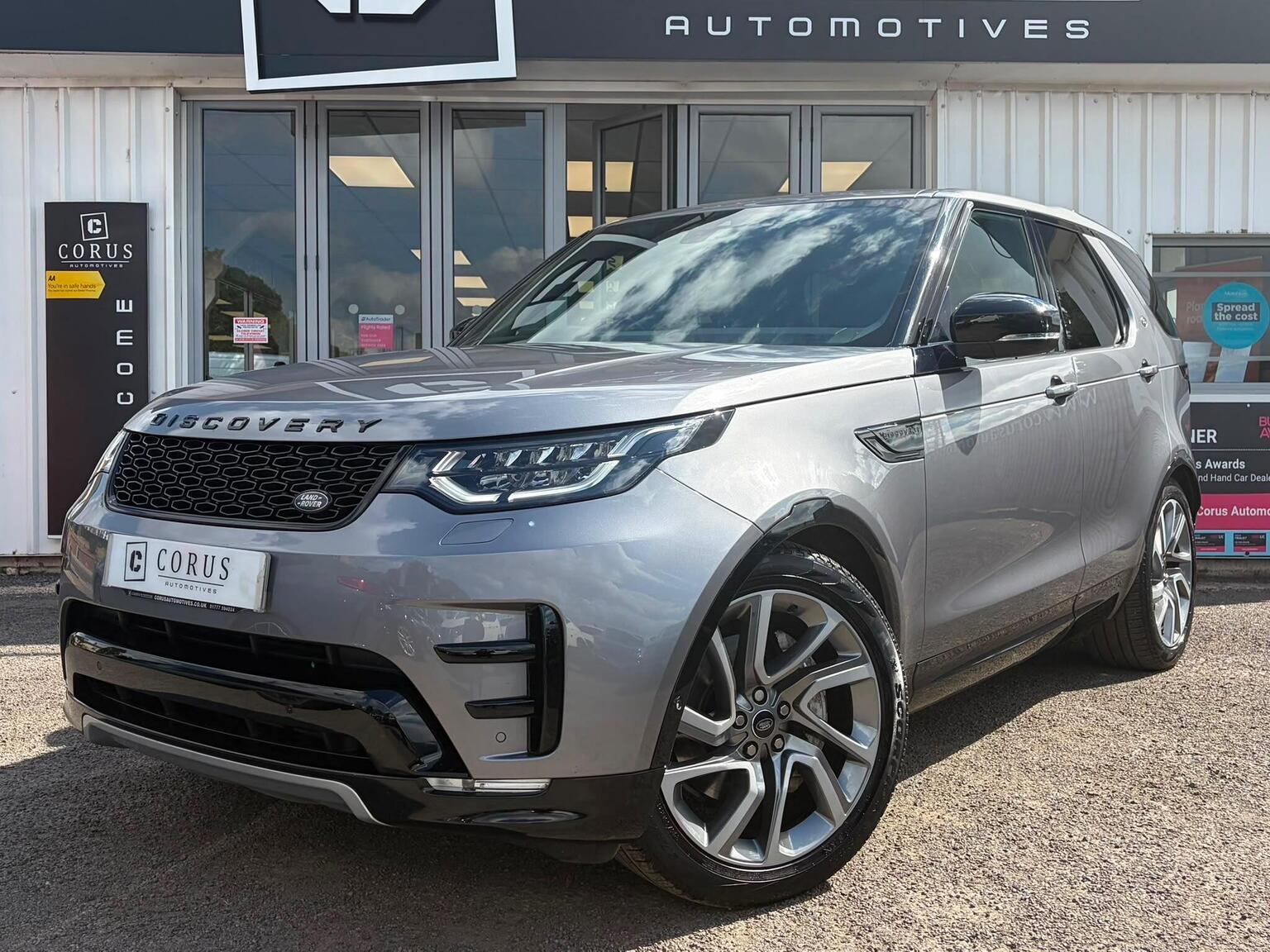 Land Rover Discovery - image 1 of 54