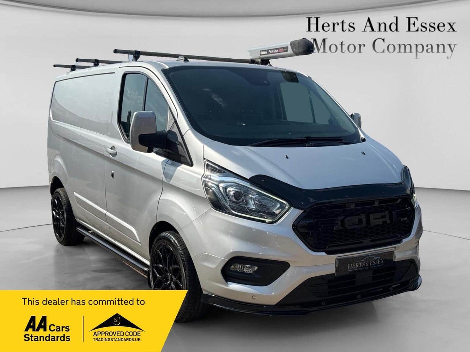 Ford Transit Custom - image 1 of 41
