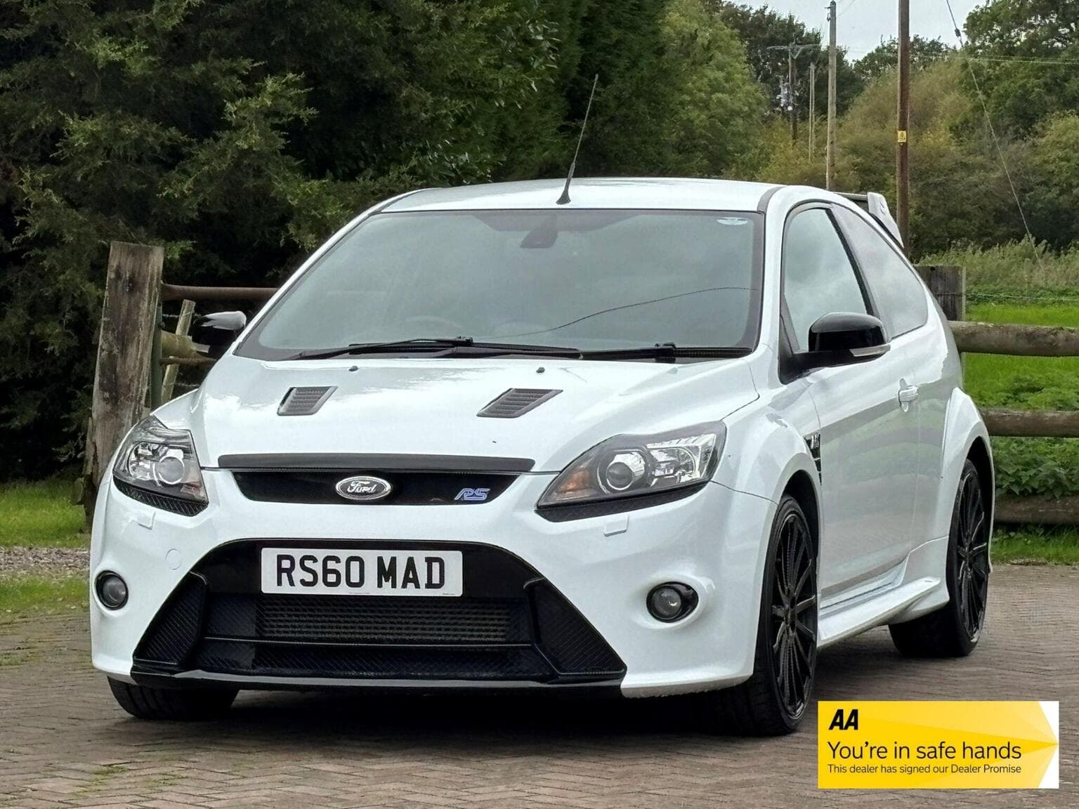 Ford Focus - image 1 of 42