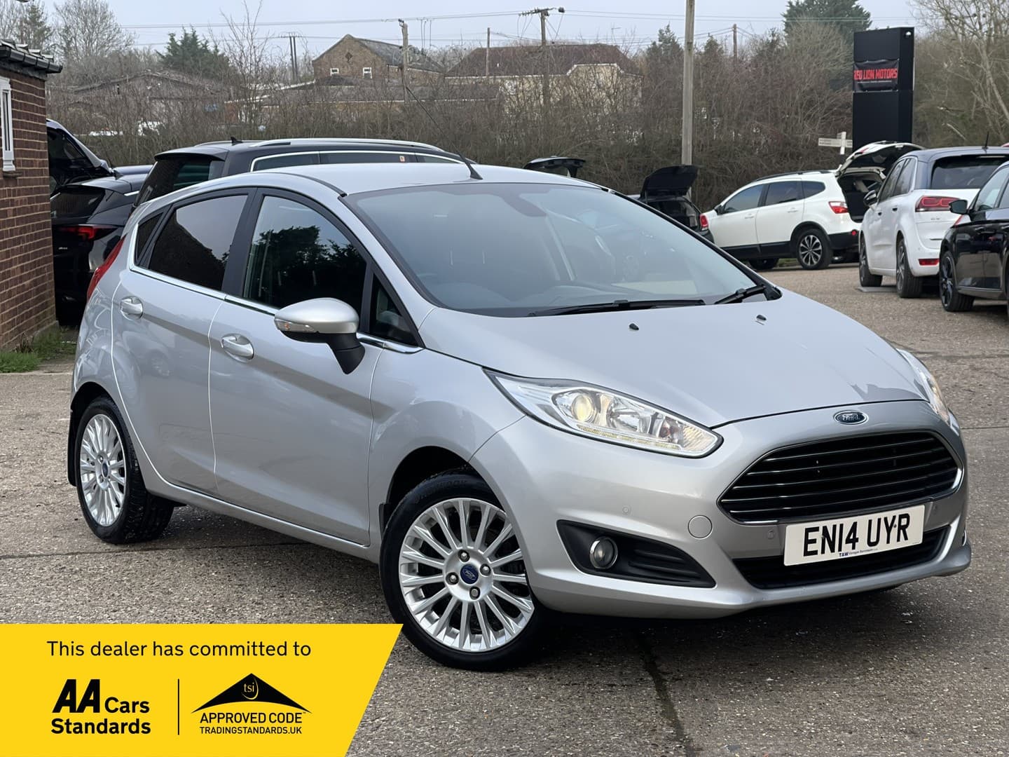 Ford Fiesta - image 1 of 58