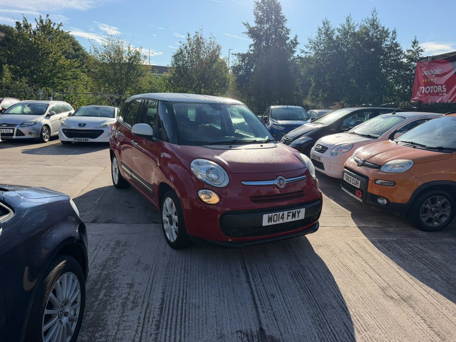 Fiat 500L - image 1 of 31