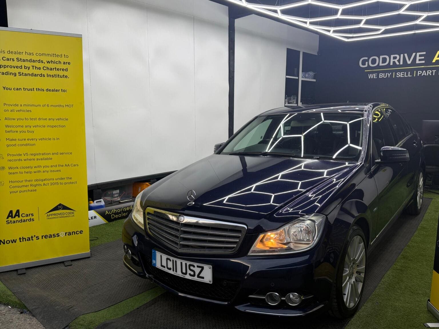 Mercedes-Benz C Class - image 1 of 50
