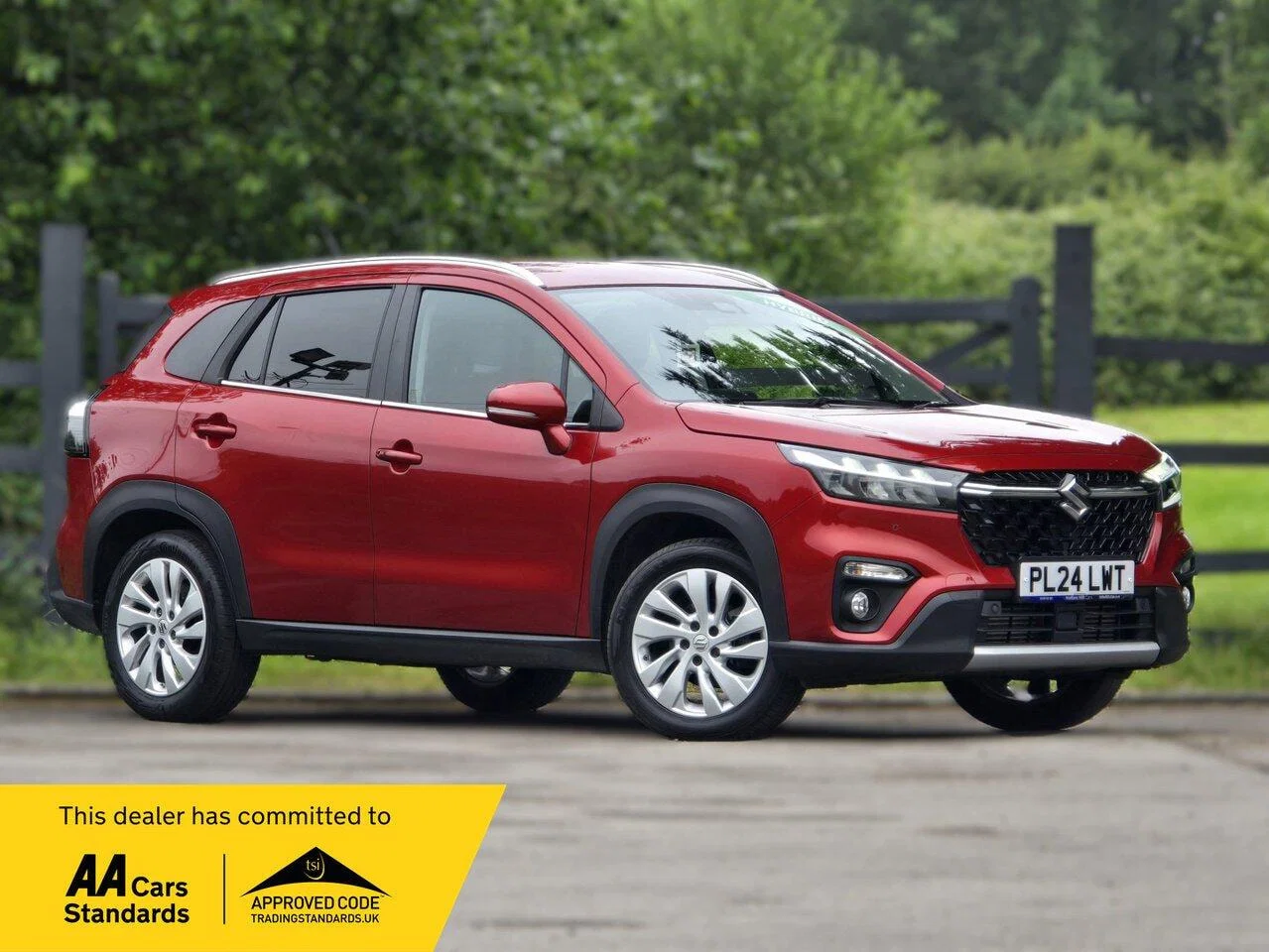 Suzuki S-Cross - image 1 of 38