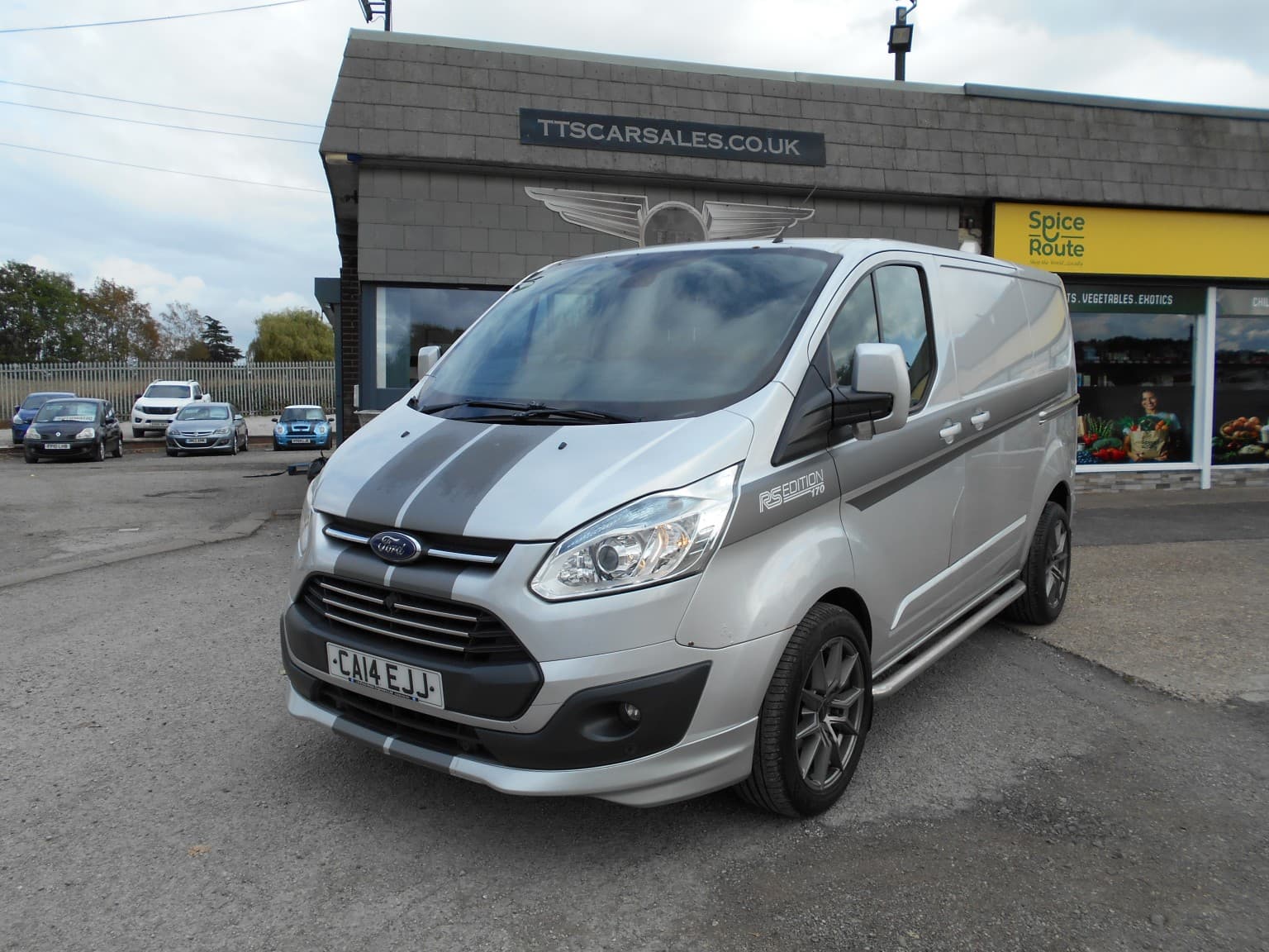 Ford Transit Custom - image 1 of 24